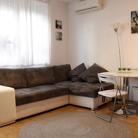 Barbara Apartamento Zagreb Exterior foto